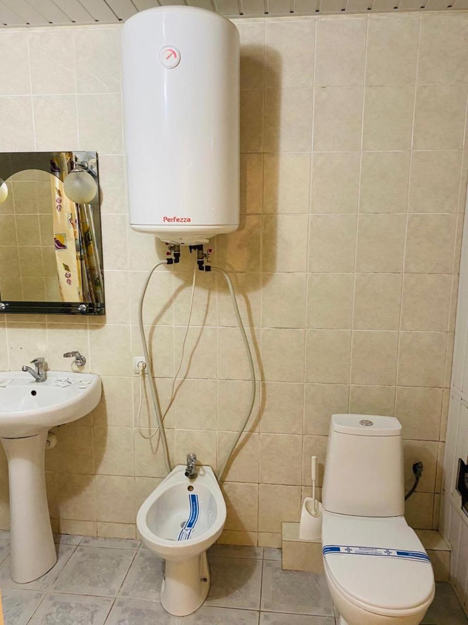Mini Hotel Vesna Ντνιπροπετρόφσκ Εξωτερικό φωτογραφία