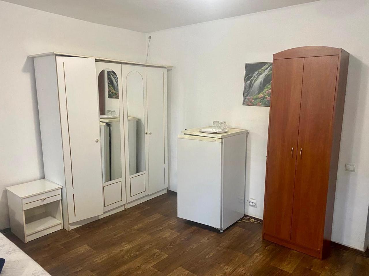 Mini Hotel Vesna Ντνιπροπετρόφσκ Εξωτερικό φωτογραφία