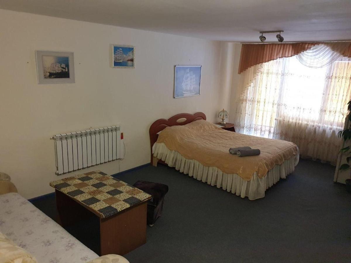 Mini Hotel Vesna Ντνιπροπετρόφσκ Εξωτερικό φωτογραφία