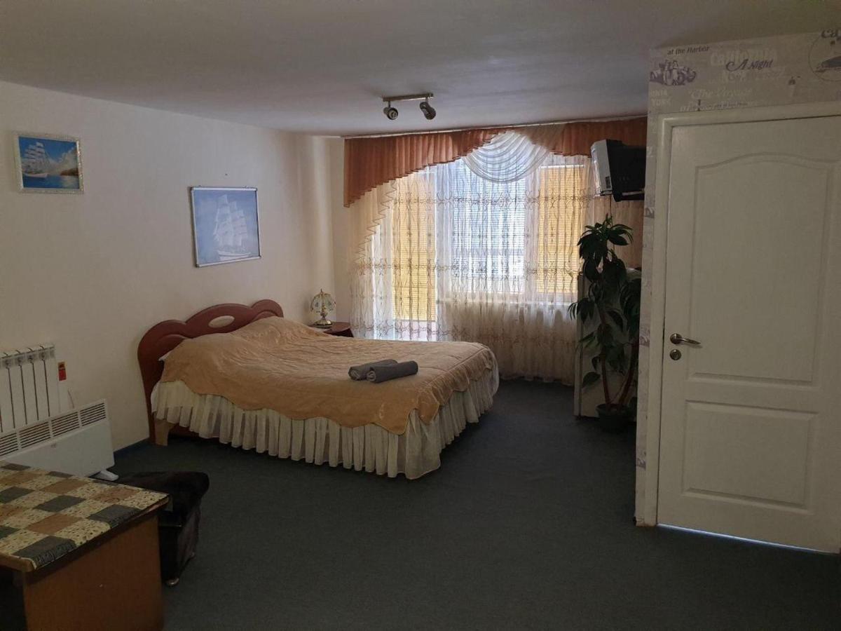 Mini Hotel Vesna Ντνιπροπετρόφσκ Εξωτερικό φωτογραφία