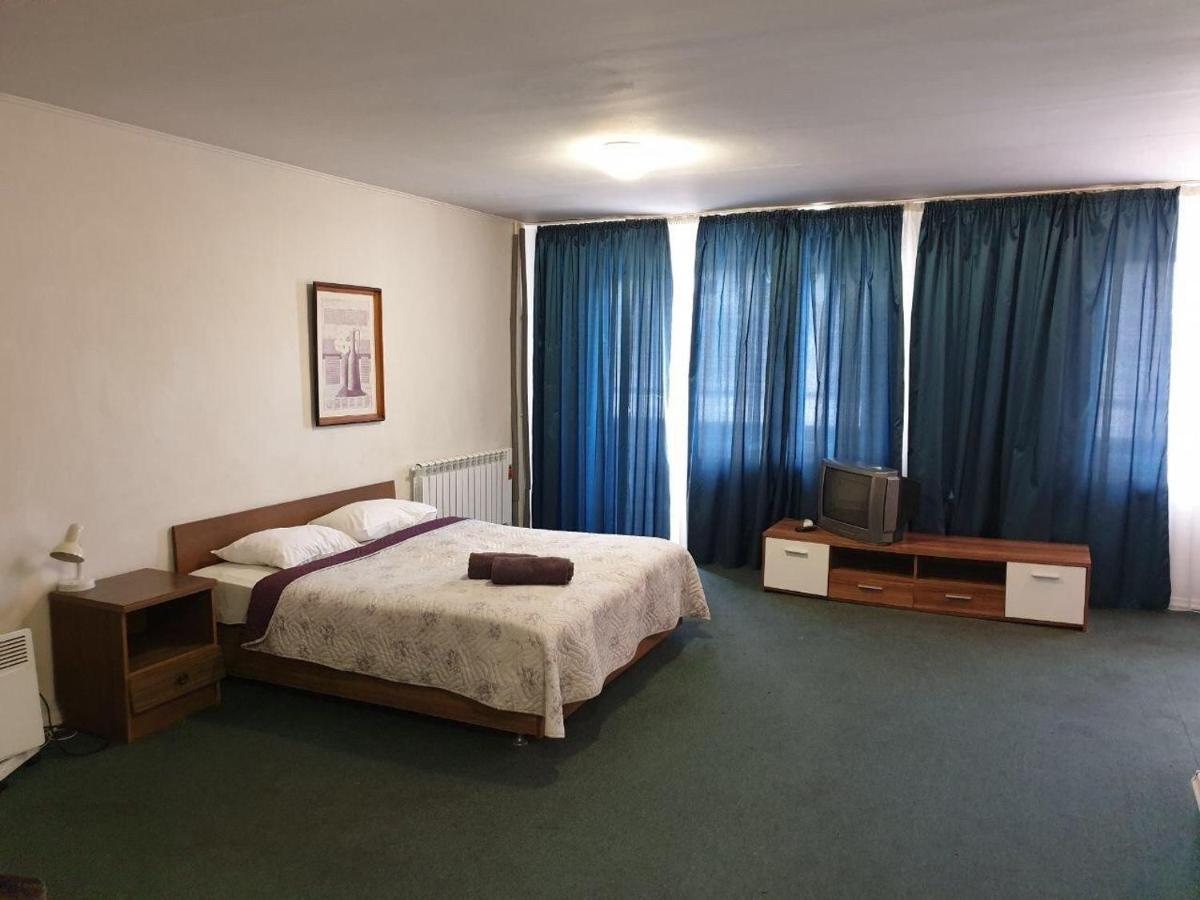 Mini Hotel Vesna Ντνιπροπετρόφσκ Εξωτερικό φωτογραφία